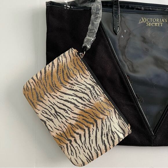 Victoria’s Secret Tote Bag with Wristlet 2018 Black Shimmer and Tiger Print - Picture 2 of 12